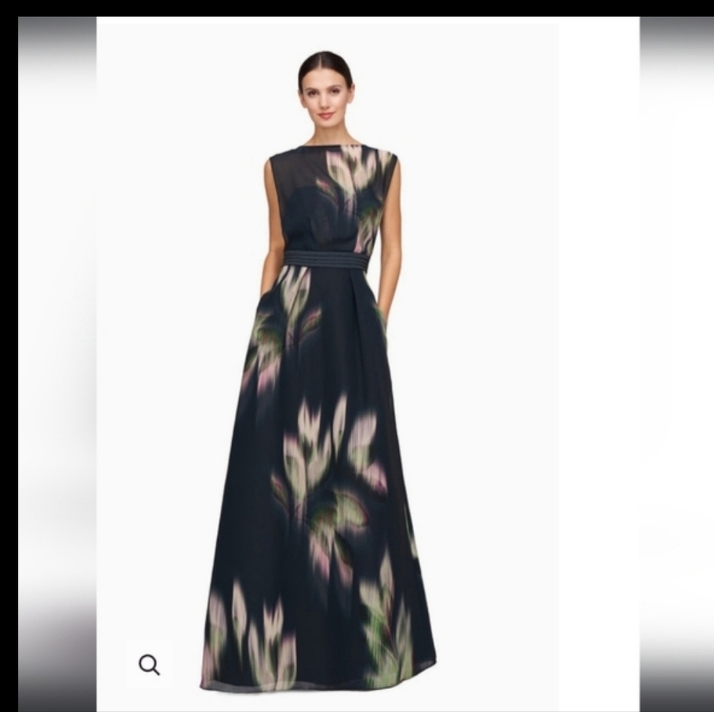 NWOT Tess Gown by Kay Unger